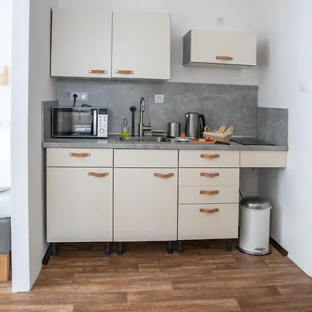 Dena 3* Jihlava